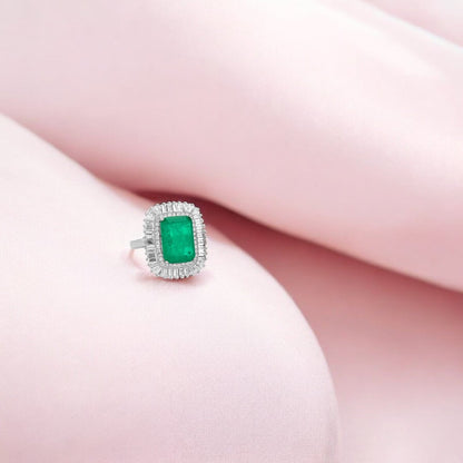 Sparkling Emerald Cocktail Silver Ring